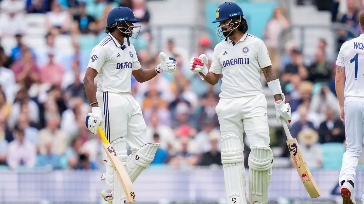 IND vs AFG Test: హాఫ్ సెంచరీలతో అదరగొట్టిన రాహుల్, సుదర్శన్.. భారీ స్కోర్ దిశగా భారత్ IND vs AFG Test: హాఫ్ సెంచరీలతో అదరగొట్టిన రాహుల్, సుదర్శన్.. భారీ స్కోర్ దిశగా భారత్