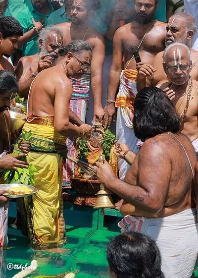 Sri Kalyana Venkateswara Swamy: శాస్త్రోక్తంగా శ్రీ కల్యాణ వేంకటేశ్వరస్వామివారి చక్రస్నానం Sri Kalyana Venkateswara Swamy: శాస్త్రోక్తంగా శ్రీ కల్యాణ వేంకటేశ్వరస్వామివారి చక్రస్నానం