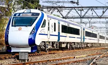 Vande Bharat : వందే భారత్ రైలుపై కుట్ర జరుగుతోందా? సోషల్ మీడియా పోస్టులపై రైల్వే శాఖ సీరియస్ Vande Bharat : వందే భారత్ రైలుపై కుట్ర జరుగుతోందా? సోషల్ మీడియా పోస్టులపై రైల్వే శాఖ సీరియస్