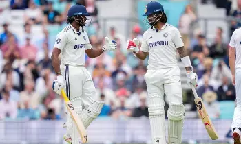 IND vs AFG Test: హాఫ్ సెంచరీలతో అదరగొట్టిన రాహుల్, సుదర్శన్.. భారీ స్కోర్ దిశగా భారత్ IND vs AFG Test: హాఫ్ సెంచరీలతో అదరగొట్టిన రాహుల్, సుదర్శన్.. భారీ స్కోర్ దిశగా భారత్
