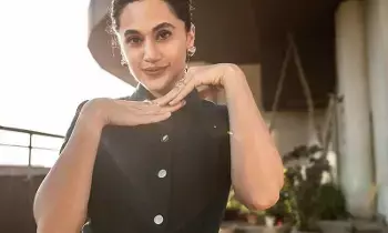 Taapsee Pannu: సోషల్ మీడియాకు దూరం కావడంపై తాప్సీ పన్ను ఆసక్తికర వ్యాఖ్యలు Taapsee Pannu: సోషల్ మీడియాకు దూరం కావడంపై తాప్సీ పన్ను ఆసక్తికర వ్యాఖ్యలు