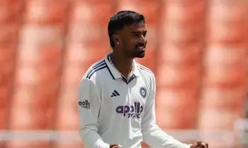 Manav Suthar: టెస్ట్ అరంగేట్రంలోనే 6 వికెట్లతో చరిత్ర సృష్టించిన మానవ్ సుతార్ Manav Suthar: టెస్ట్ అరంగేట్రంలోనే 6 వికెట్లతో చరిత్ర సృష్టించిన మానవ్ సుతార్