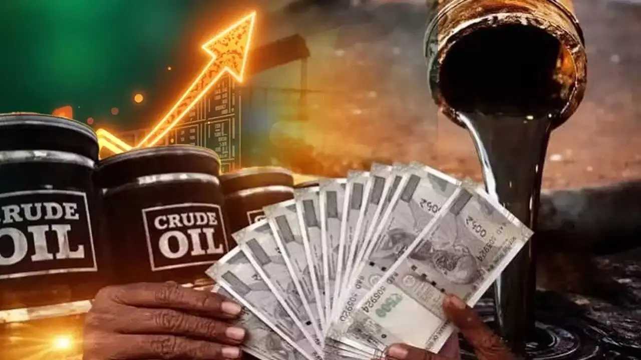 Crude Oil : భగ్గుమంటున్న ముడి చమురు.. ఇరాన్-ఇజ్రాయిల్ యుద్ధంతో 4% పెరిగిన క్రూడాయిల్ ధరలు Crude Oil : భగ్గుమంటున్న ముడి చమురు.. ఇరాన్-ఇజ్రాయిల్ యుద్ధంతో 4% పెరిగిన క్రూడాయిల్ ధరలు
