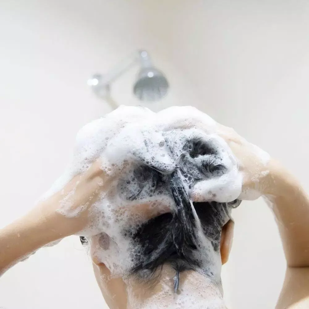 5 Mistakes Right After a Bath: స్నానం చేసిన వెంటనే ఈ 5 తప్పులు అస్సలు చేయకండి.. మీ ఆరోగ్యానికి ఎంతో ప్రమాదం.. 5 Mistakes Right After a Bath: స్నానం చేసిన వెంటనే ఈ 5 తప్పులు అస్సలు చేయకండి.. మీ ఆరోగ్యానికి ఎంతో ప్రమాదం..