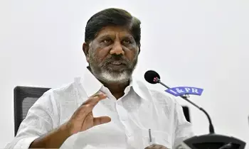 Deputy CM Bhatti Vikramarka: బీఆర్ఎస్ నేతలు తెలంగాణను దోచుకున్నారు: డిప్యూటీ సీఎం భట్టి విక్రమార్క Deputy CM Bhatti Vikramarka: బీఆర్ఎస్ నేతలు తెలంగాణను దోచుకున్నారు: డిప్యూటీ సీఎం భట్టి విక్రమార్క