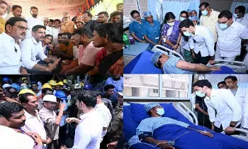 Visakhapatnam Steel Plant Accident: విశాఖ స్టీల్ ప్లాంట్ ప్రమాదం: బాధిత కుటుంబాలకు అండగా నిలుస్తాం - మంత్రి నారా లోకేశ్ Visakhapatnam Steel Plant Accident: విశాఖ స్టీల్ ప్లాంట్ ప్రమాదం: బాధిత కుటుంబాలకు అండగా నిలుస్తాం - మంత్రి నారా లోకేశ్