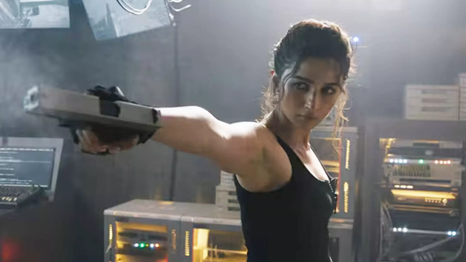 Alpha Teaser Review: బాబీ నీడలో అలియా ఊచకోత! Alpha Teaser Review: బాబీ నీడలో అలియా ఊచకోత!