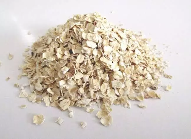 Oats: ఓట్స్: ఉడికించి తింటే మంచిదా.. రాత్రంతా నానబెట్టి తింటే మంచిదా? Oats: ఓట్స్: ఉడికించి తింటే మంచిదా.. రాత్రంతా నానబెట్టి తింటే మంచిదా?
