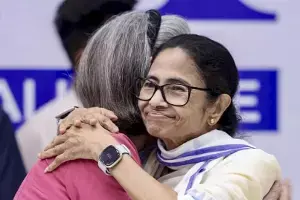 Mamata and Sonia: మమతా సోనియాతో వ్యూహాత్మక చర్చలు; 2029 ఎన్నికల కూటమి సాధ్యం