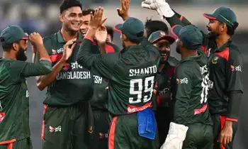 Bangladesh Stuns Australia: మొదటి వన్డేలో ఆస్ట్రేలియాకు షాక్ ఇచ్చిన బంగ్లాదేశ్! Bangladesh Stuns Australia: మొదటి వన్డేలో ఆస్ట్రేలియాకు షాక్ ఇచ్చిన బంగ్లాదేశ్!