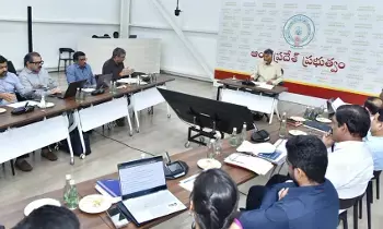 CM Chandrababu: ప్రభుత్వ సేవలకు ప్రత్యేక యాప్.. సుపరిపాలనకు కొత్త విధానాలు: ఆర్టీజీఎస్ సమీక్షలో సీఎం చంద్రబాబు CM Chandrababu: ప్రభుత్వ సేవలకు ప్రత్యేక యాప్.. సుపరిపాలనకు కొత్త విధానాలు: ఆర్టీజీఎస్ సమీక్షలో సీఎం చంద్రబాబు