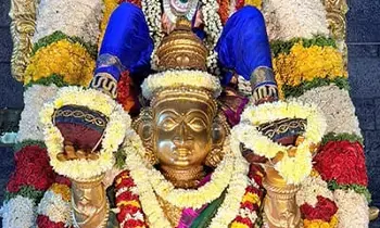 Divine Procession of Gokulananda: గరుడవాహనంపై గోకులానందుని దివ్య విహారం Divine Procession of Gokulananda: గరుడవాహనంపై గోకులానందుని దివ్య విహారం