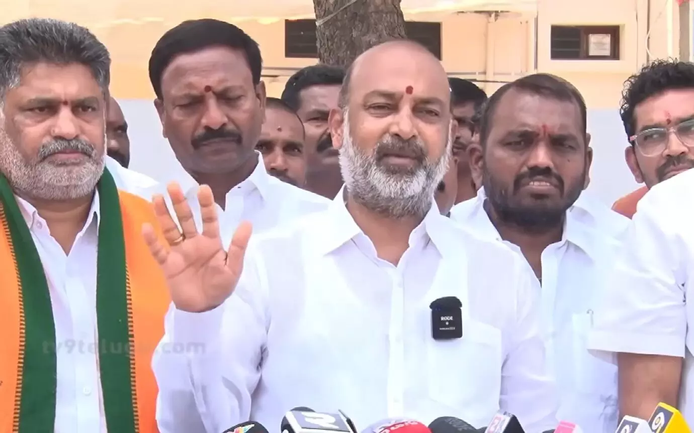 Bandi Sanjay: తెలంగాణ అభివృద్ధికి బీజేపీ పూర్తి కట్టుబాటు: బండి సంజయ్ Bandi Sanjay: తెలంగాణ అభివృద్ధికి బీజేపీ పూర్తి కట్టుబాటు: బండి సంజయ్