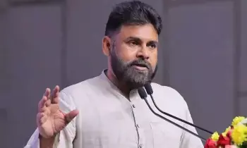 Pawan Kalyan Condemns: అమర్నాథ్ అవేం మాటలు.. అనితపై వ్యాఖ్యలను ఖండించిన పవన్ కల్యాణ్ Pawan Kalyan Condemns: అమర్నాథ్ అవేం మాటలు.. అనితపై వ్యాఖ్యలను ఖండించిన పవన్ కల్యాణ్