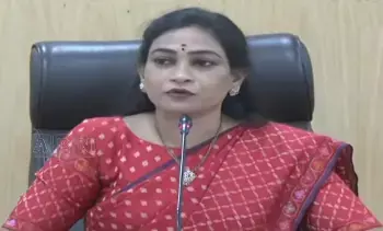 Home Minister Anitha: హోంమంత్రి అనిత: నేరాలు 14.1 శాతం తగ్గాయి.. అమర్నాథ్ వ్యాఖ్యలపై సమయానికి సమాధానం Home Minister Anitha: హోంమంత్రి అనిత: నేరాలు 14.1 శాతం తగ్గాయి.. అమర్నాథ్ వ్యాఖ్యలపై సమయానికి సమాధానం