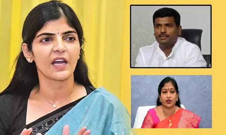 AP Womens Commission: గుడివాడ అమర్నాథ్ వ్యాఖ్యలపై ఏపీ మహిళా కమిషన్కు ఫిర్యాదు AP Womens Commission: గుడివాడ అమర్నాథ్ వ్యాఖ్యలపై ఏపీ మహిళా కమిషన్కు ఫిర్యాదు