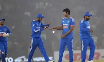 India vs Afghanistan: ఇండియా Vs అఫ్గానిస్తాన్: ఆఖరి వన్డే పోరు.. టీమిండియా టార్గెట్ క్లీన్స్వీప్! India vs Afghanistan: ఇండియా Vs అఫ్గానిస్తాన్: ఆఖరి వన్డే పోరు.. టీమిండియా టార్గెట్ క్లీన్స్వీప్!
