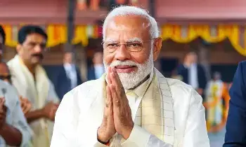 PM Modi : ఒక్క క్లిక్తో రూ.2,400 కోట్లు విడుదల.. 15 లక్షల మంది లబ్ధిదారుల ఖాతాల్లోకి నేరుగా నగదు PM Modi : ఒక్క క్లిక్తో రూ.2,400 కోట్లు విడుదల.. 15 లక్షల మంది లబ్ధిదారుల ఖాతాల్లోకి నేరుగా నగదు