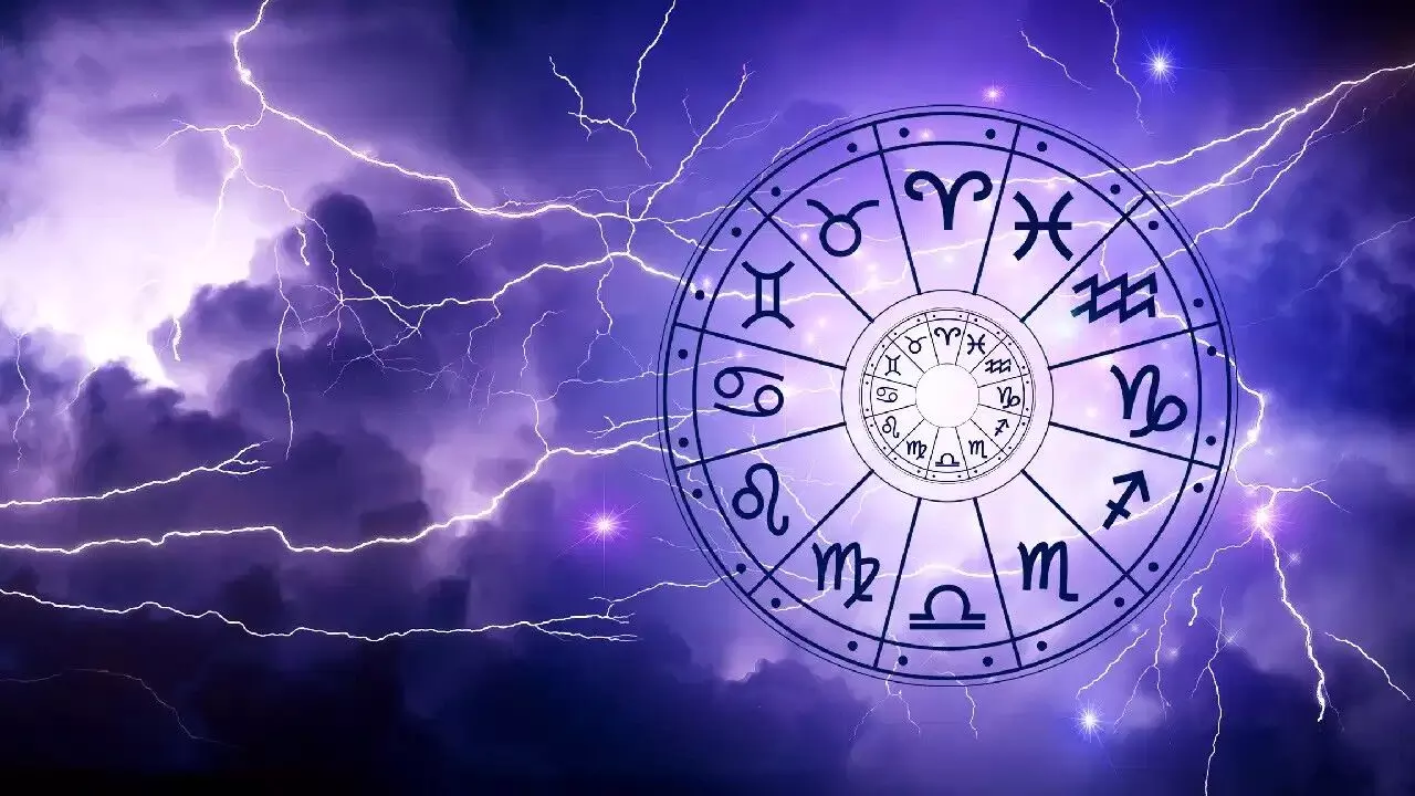 Venus-Ketu Conjunction in July: జులైలో శుక్ర-కేతువుల కలయిక.. ఈ రాశుల వారు జాగ్రత్తగా ఉండాల్సిందే.. Venus-Ketu Conjunction in July: జులైలో శుక్ర-కేతువుల కలయిక.. ఈ రాశుల వారు జాగ్రత్తగా ఉండాల్సిందే..