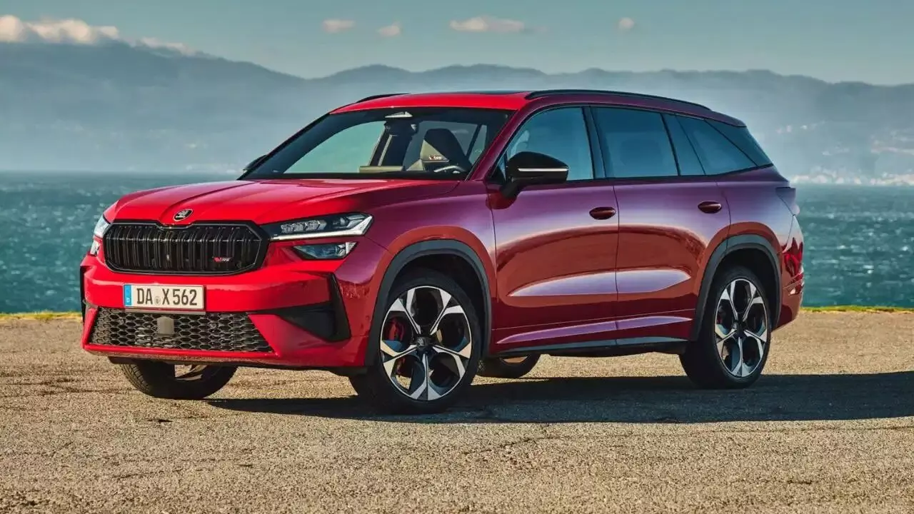 Skoda : కేవలం 50 మందికి మాత్రమే దక్కే లక్కీ కార్.. స్కోడా సరికొత్త ఎస్యూవీ బుకింగ్స్ షురూ Skoda : కేవలం 50 మందికి మాత్రమే దక్కే లక్కీ కార్.. స్కోడా సరికొత్త ఎస్యూవీ బుకింగ్స్ షురూ