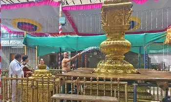 Sri Prasanna Venkateswara Swamy: శాస్త్రోక్తంగా శ్రీ ప్రసన్న వేంకటేశ్వరస్వామి ఆలయంలో కోయిల్ ఆళ్వార్ తిరుమంజనం Sri Prasanna Venkateswara Swamy: శాస్త్రోక్తంగా శ్రీ ప్రసన్న వేంకటేశ్వరస్వామి ఆలయంలో కోయిల్ ఆళ్వార్ తిరుమంజనం