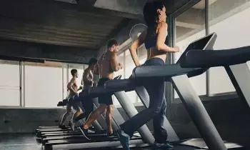 Using a Treadmill to Lose Weight: బరువు తగ్గడానికి ట్రెడ్మిల్ వాడుతున్నారా? ఈ తప్పులు అస్సలు చేయకండి! Using a Treadmill to Lose Weight: బరువు తగ్గడానికి ట్రెడ్మిల్ వాడుతున్నారా? ఈ తప్పులు అస్సలు చేయకండి!