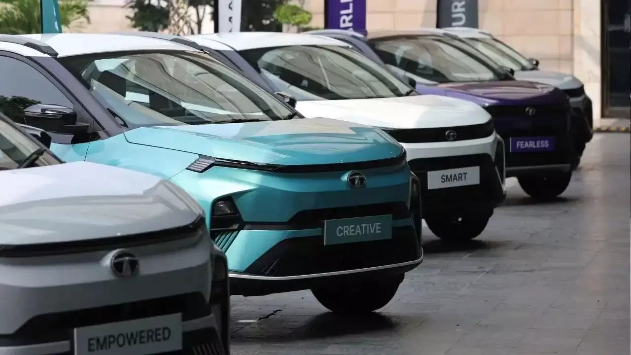 Tata Motors : టాటా మోటార్స్ మైండ్ బ్లోయింగ్ ప్లాన్.. మార్కెట్లోకి 6 సరికొత్త అదిరిపోయే కార్లు Tata Motors : టాటా మోటార్స్ మైండ్ బ్లోయింగ్ ప్లాన్.. మార్కెట్లోకి 6 సరికొత్త అదిరిపోయే కార్లు