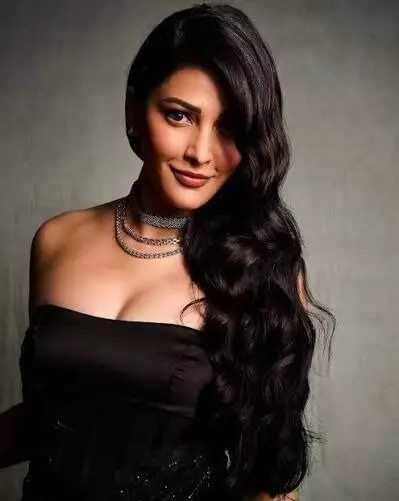 Shruti Haasan: రిలేషన్షిప్పై శృతి హాసన్ క్రేజీ కామెంట్స్.. Shruti Haasan: రిలేషన్షిప్పై శృతి హాసన్ క్రేజీ కామెంట్స్..