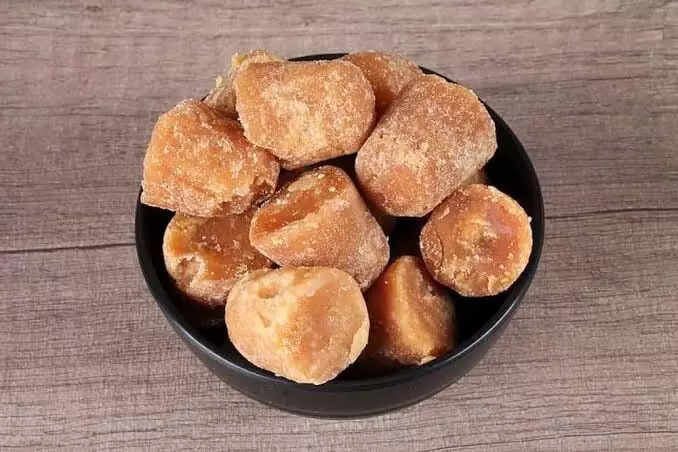 Eating Too Much Jaggery: బెల్లం మంచిదే కదా అని అతిగా తింటున్నారా? అయితే ఈ షాకింగ్ నిజాలు తెలుసుకోండి.. Eating Too Much Jaggery: బెల్లం మంచిదే కదా అని అతిగా తింటున్నారా? అయితే ఈ షాకింగ్ నిజాలు తెలుసుకోండి..