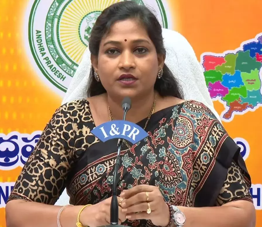 Home Minister Anita: సీఎం చంద్రబాబు నాయకత్వంలో గంజాయి సాగు పూర్తిగా నిర్మూలం: హోం మంత్రి అనిత Home Minister Anita: సీఎం చంద్రబాబు నాయకత్వంలో గంజాయి సాగు పూర్తిగా నిర్మూలం: హోం మంత్రి అనిత