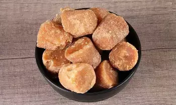 Eating Too Much Jaggery: బెల్లం మంచిదే కదా అని అతిగా తింటున్నారా? అయితే ఈ షాకింగ్ నిజాలు తెలుసుకోండి.. Eating Too Much Jaggery: బెల్లం మంచిదే కదా అని అతిగా తింటున్నారా? అయితే ఈ షాకింగ్ నిజాలు తెలుసుకోండి..