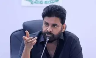 Pawan Kalyan Calls: పవన్ కల్యాణ్ సూచన: ‘ఫ్రైడే-డ్రైడే’ కార్యక్రమం రాష్ట్రవ్యాప్తంగా పకడ్బందీగా అమలు చేయాలి Pawan Kalyan Calls: పవన్ కల్యాణ్ సూచన: ‘ఫ్రైడే-డ్రైడే’ కార్యక్రమం రాష్ట్రవ్యాప్తంగా పకడ్బందీగా అమలు చేయాలి