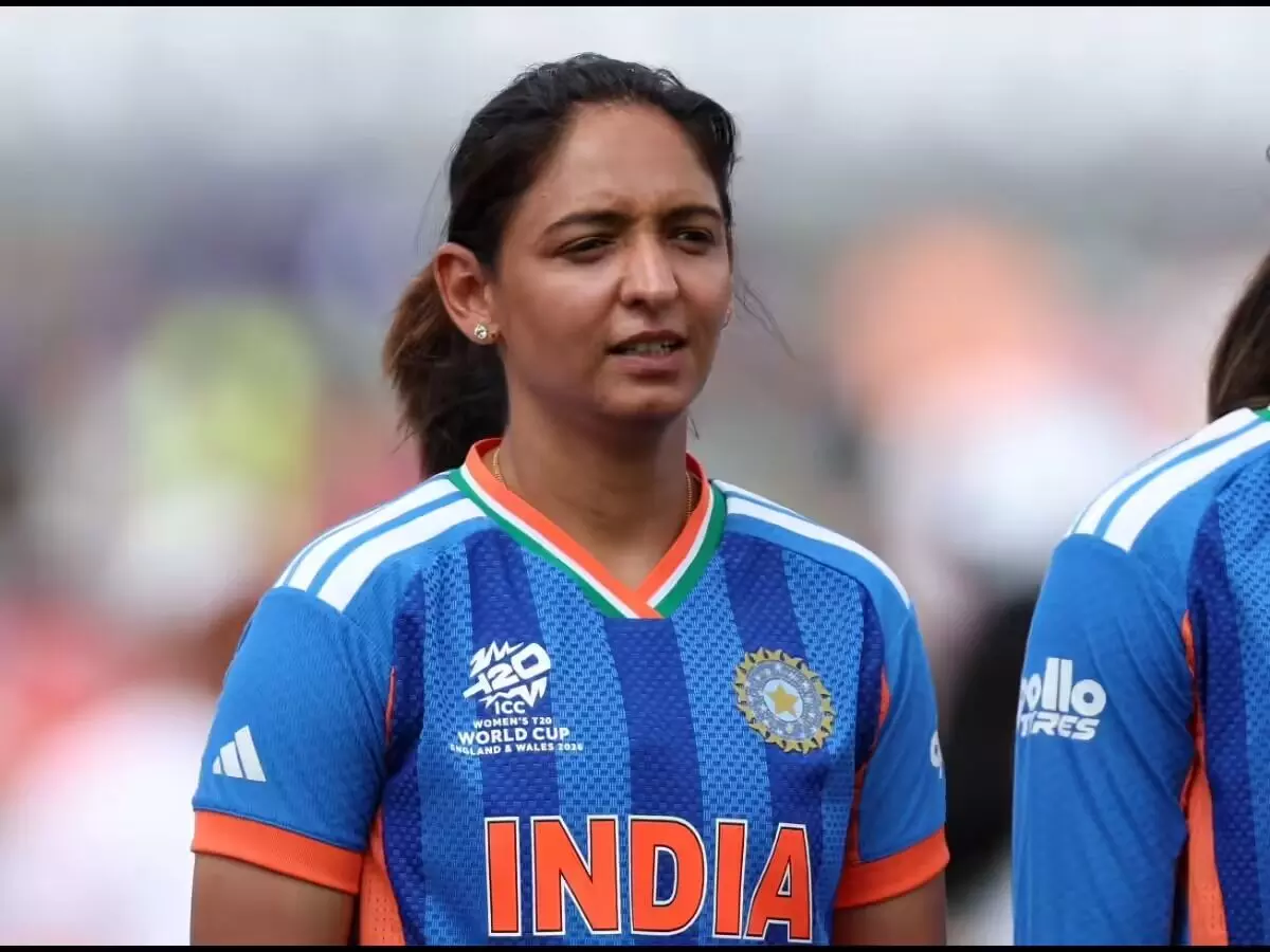 Harmanpreet Kaur Slams: కెప్టెన్ హాఫ్ సెంచరీ వృథా.. బ్యాటర్ల వైఫల్యంపై హర్మన్ప్రీత్ కౌర్ సంచలన వ్యాఖ్యలు! Harmanpreet Kaur Slams: కెప్టెన్ హాఫ్ సెంచరీ వృథా.. బ్యాటర్ల వైఫల్యంపై హర్మన్ప్రీత్ కౌర్ సంచలన వ్యాఖ్యలు!