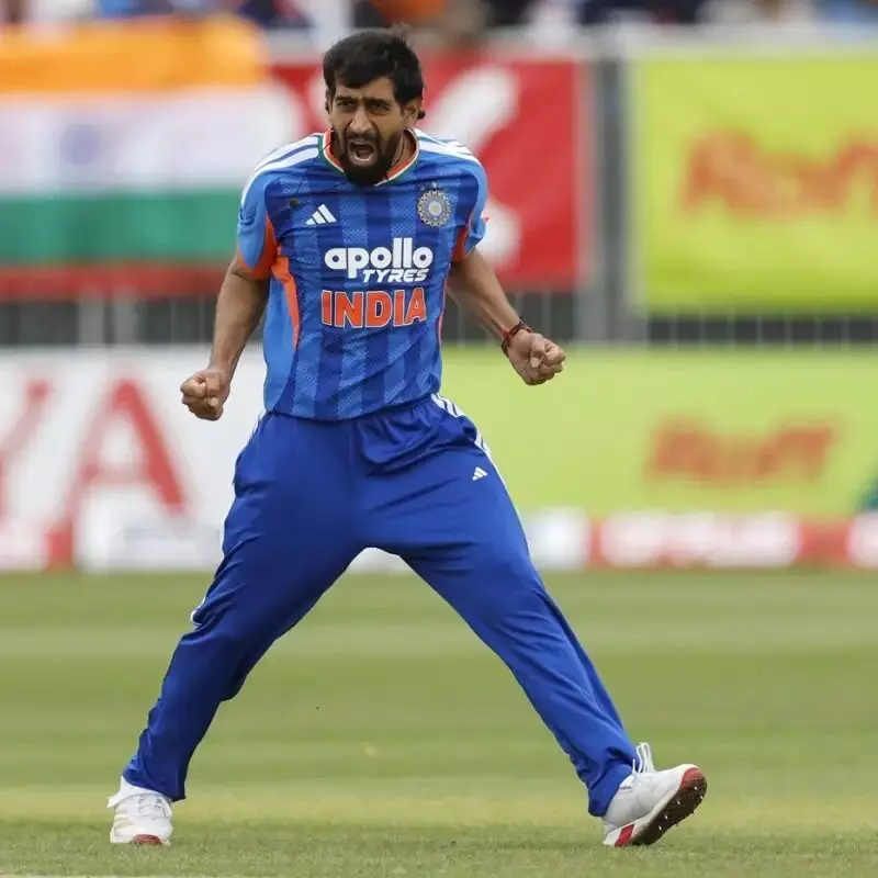 Prince Yadav: టీ20 హిస్టరీలో అరుదైన రికార్డు కొట్టిన ప్రిన్స్ యాదవ్! Prince Yadav: టీ20 హిస్టరీలో అరుదైన రికార్డు కొట్టిన ప్రిన్స్ యాదవ్!