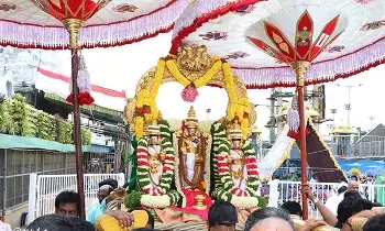 Jyeshtabhishekam: శ్రీవారి ఆలయంలో వైభవంగా ముగిసిన జ్యేష్ఠాభిషేకం