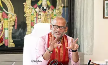 TTD: తిరుమలలో వీఐపీ బ్రేక్, శ్రీవాణి దర్శన కరెంట్ బుకింగ్ టికెట్ల కోటా రద్దు! TTD: తిరుమలలో వీఐపీ బ్రేక్, శ్రీవాణి దర్శన కరెంట్ బుకింగ్ టికెట్ల కోటా రద్దు!