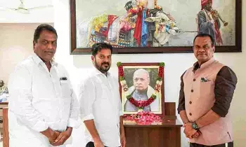 Revanth Reddy Pays Tribute: పీవీ కీర్తి అజరామరం: రేవంత్‌రెడ్డి నివాళి