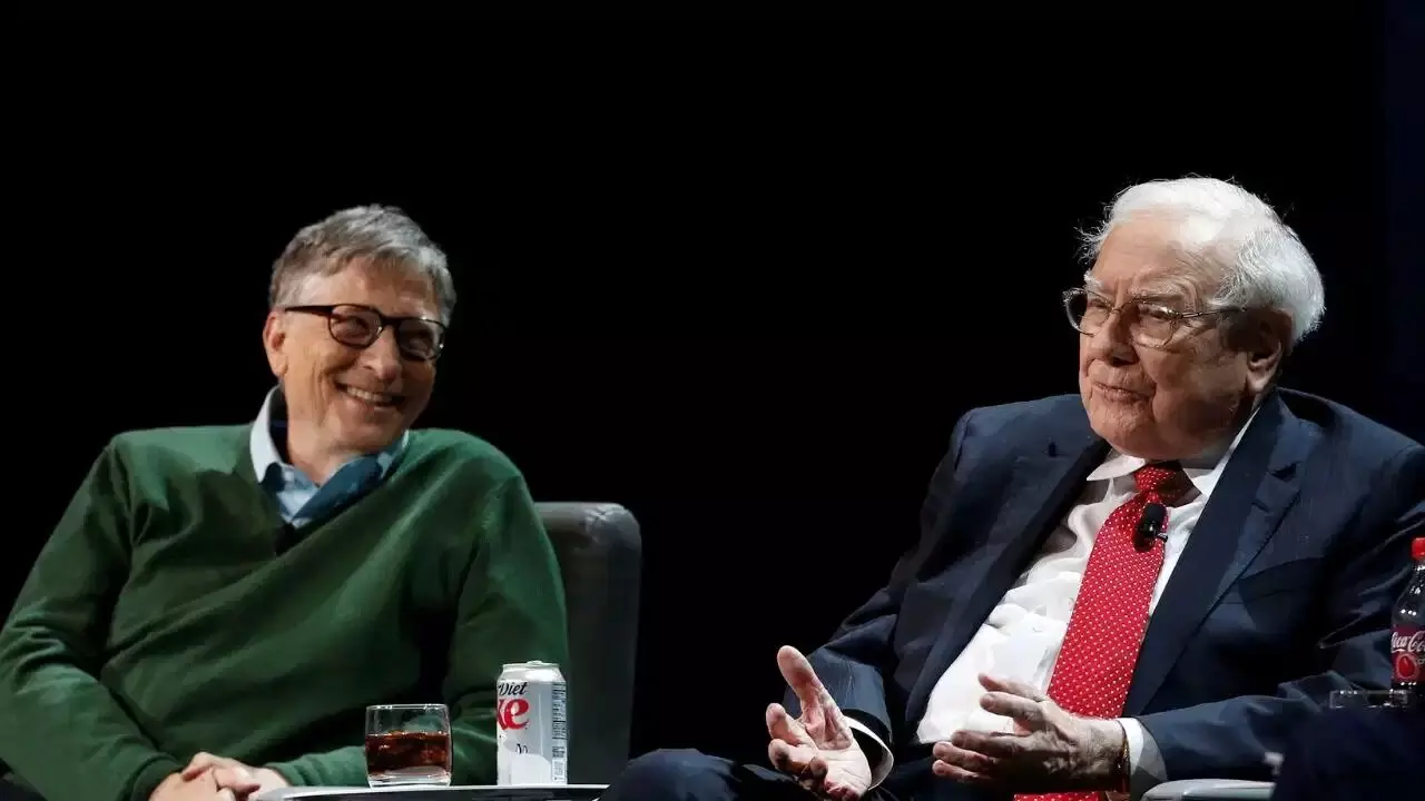 Warren Buffett : బిల్ గేట్స్ ఫౌండేషన్కు వారెన్ బఫెట్ షాక్.. నిలిచిపోయిన బిలియన్ డాలర్ల విరాళం Warren Buffett : బిల్ గేట్స్ ఫౌండేషన్కు వారెన్ బఫెట్ షాక్.. నిలిచిపోయిన బిలియన్ డాలర్ల విరాళం