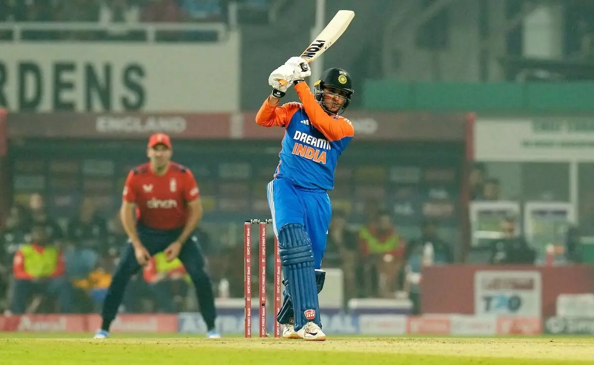 India vs England 1st T20 Today: ఇవాళ భారత్-ఇంగ్లాండ్ తొలి టీ20 ఫైట్.. రివర్సైడ్ గ్రౌండ్లో రసవత్తర పోరు.. గెలిచేది ఎవరు? India vs England 1st T20 Today: ఇవాళ భారత్-ఇంగ్లాండ్ తొలి టీ20 ఫైట్.. రివర్సైడ్ గ్రౌండ్లో రసవత్తర పోరు.. గెలిచేది ఎవరు?