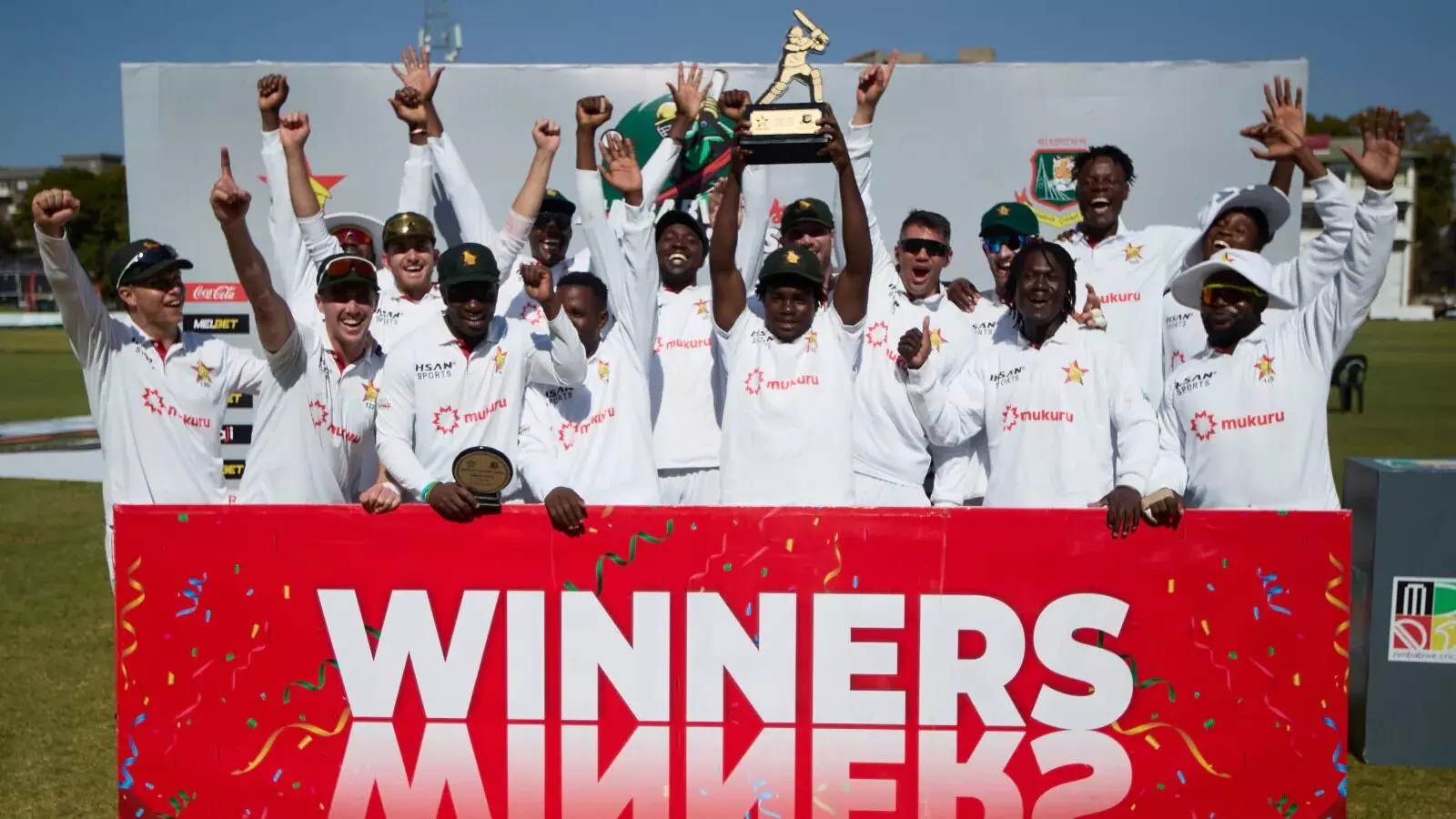 Zimbabwe: 25 ఏళ్ల తర్వాత జింబాబ్వే సంచలనం.. బంగ్లాదేశ్పై ఇన్నింగ్స్ తేడాతో చారిత్రాత్మక విజయం! Zimbabwe: 25 ఏళ్ల తర్వాత జింబాబ్వే సంచలనం.. బంగ్లాదేశ్పై ఇన్నింగ్స్ తేడాతో చారిత్రాత్మక విజయం!