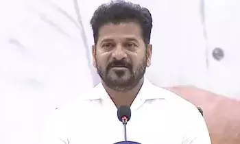 CM Revanth Reddy: ఆదాయ సమీకరణపై అధికారులు సీరియస్గా దృష్టి సారించాలి: సీఎం రేవంత్రెడ్డి CM Revanth Reddy: ఆదాయ సమీకరణపై అధికారులు సీరియస్గా దృష్టి సారించాలి: సీఎం రేవంత్రెడ్డి