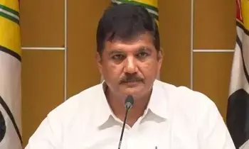 Dhulipalla Narendra: జగన్లాంటి మారీచుల నుంచి అమరావతిని కాపాడేందుకే కేంద్రం రక్షణ: ధూళిపాళ్ల నరేంద్ర Dhulipalla Narendra: జగన్లాంటి మారీచుల నుంచి అమరావతిని కాపాడేందుకే కేంద్రం రక్షణ: ధూళిపాళ్ల నరేంద్ర