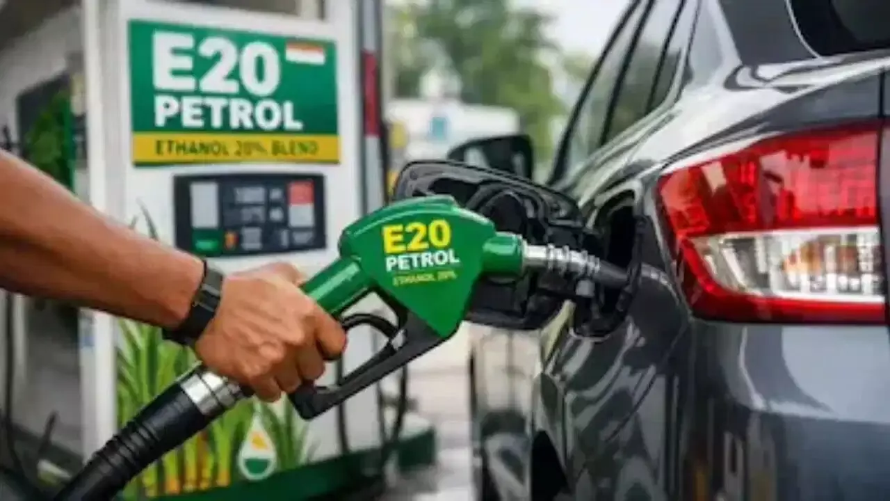 Ethanol Blending : ఇది రాత్రికి రాత్రి తీసుకున్న నిర్ణయం కాదు.. పెట్రోల్లో ఇథనాల్ కలపడంపై నిపుణుల కీలక ప్రకటన Ethanol Blending : ఇది రాత్రికి రాత్రి తీసుకున్న నిర్ణయం కాదు.. పెట్రోల్లో ఇథనాల్ కలపడంపై నిపుణుల కీలక ప్రకటన