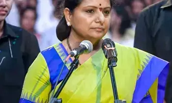 Kavitha: పార్టీ పేరు మార్చాలని కవితకు ఈసీ ఆదేశం Kavitha: పార్టీ పేరు మార్చాలని కవితకు ఈసీ ఆదేశం