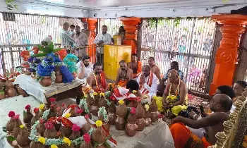 Jyeshtabhishekam Festival: కొండగట్టులో కన్నులపండువగా జ్యేష్ఠాభిషేక మహోత్సవం Jyeshtabhishekam Festival: కొండగట్టులో కన్నులపండువగా జ్యేష్ఠాభిషేక మహోత్సవం