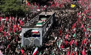 Khamenei Funeral: ట్రంప్పై ఇరాన్లో తీవ్ర ఆగ్రహం: ఖమేనీ అంత్యక్రియల్లో నినాదాలు Khamenei Funeral: ట్రంప్పై ఇరాన్లో తీవ్ర ఆగ్రహం: ఖమేనీ అంత్యక్రియల్లో నినాదాలు