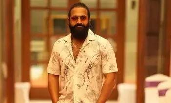 Rishab Shetty: సంపాదించిన డబ్బు మొత్తం సినిమాలకే.. రిషబ్ శెట్టి గ్రేట్ డెసిషన్ Rishab Shetty: సంపాదించిన డబ్బు మొత్తం సినిమాలకే.. రిషబ్ శెట్టి గ్రేట్ డెసిషన్