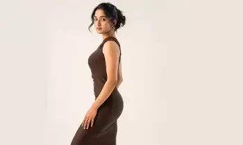 Sushmita Shett: టాలీవుడ్లో హీరోయిన్గా సుస్మితా శెట్టి ఎంట్రీ Sushmita Shett: టాలీవుడ్లో హీరోయిన్గా సుస్మితా శెట్టి ఎంట్రీ