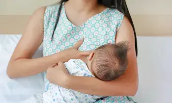 Breastfeeding Mothers Self-Medicating: బిడ్డకు పాలు ఇచ్చే తల్లులు సొంత వైద్యం చేసుకుంటున్నారా? మెడికల్ రిపోర్ట్స్లో షాకింగ్ నిజాలు Breastfeeding Mothers Self-Medicating: బిడ్డకు పాలు ఇచ్చే తల్లులు సొంత వైద్యం చేసుకుంటున్నారా? మెడికల్ రిపోర్ట్స్లో షాకింగ్ నిజాలు