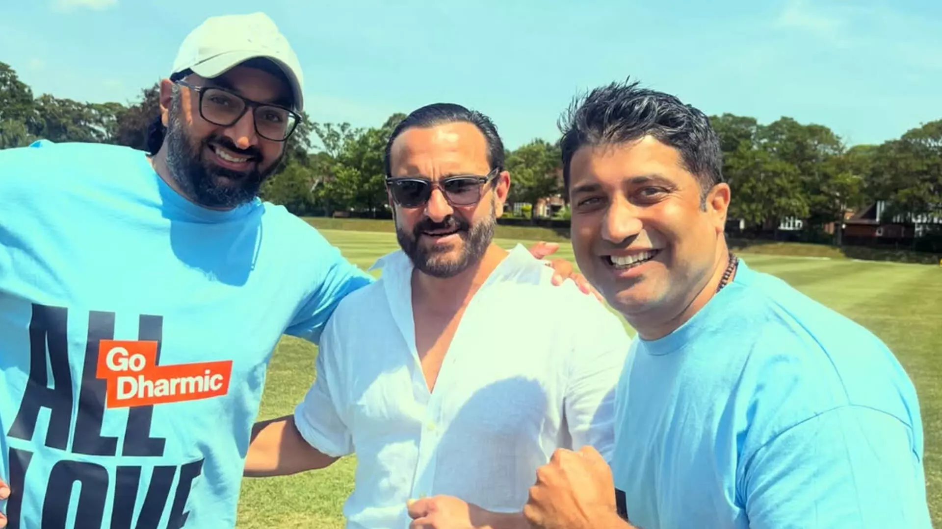 Saif Ali Khan: మైదానంలో మెరిసిన సైఫ్ అలీ ఖాన్.. పేదరికంపై కామెంట్స్ Saif Ali Khan: మైదానంలో మెరిసిన సైఫ్ అలీ ఖాన్.. పేదరికంపై కామెంట్స్